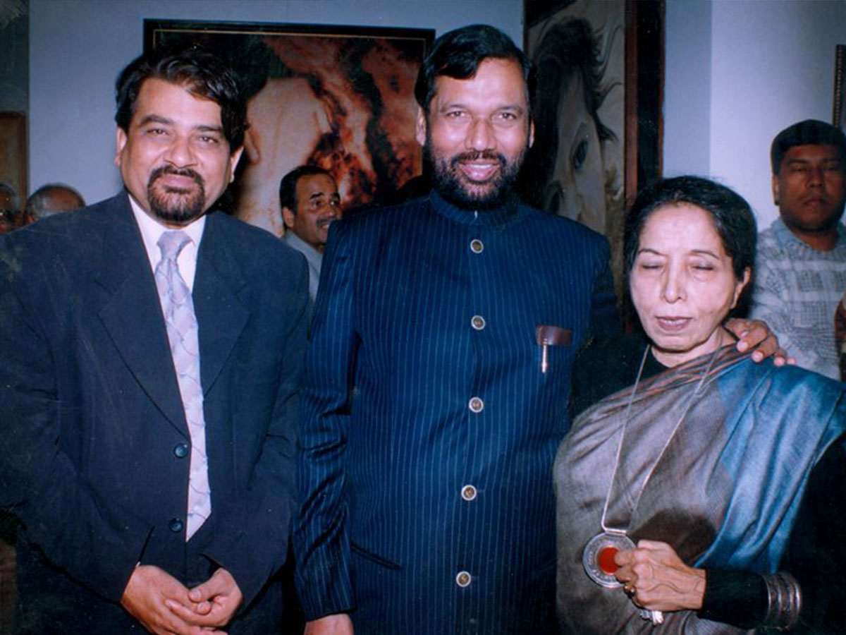 Journalist Santosh Bhartiya with former Union Minister Ram Vilas Paswan.